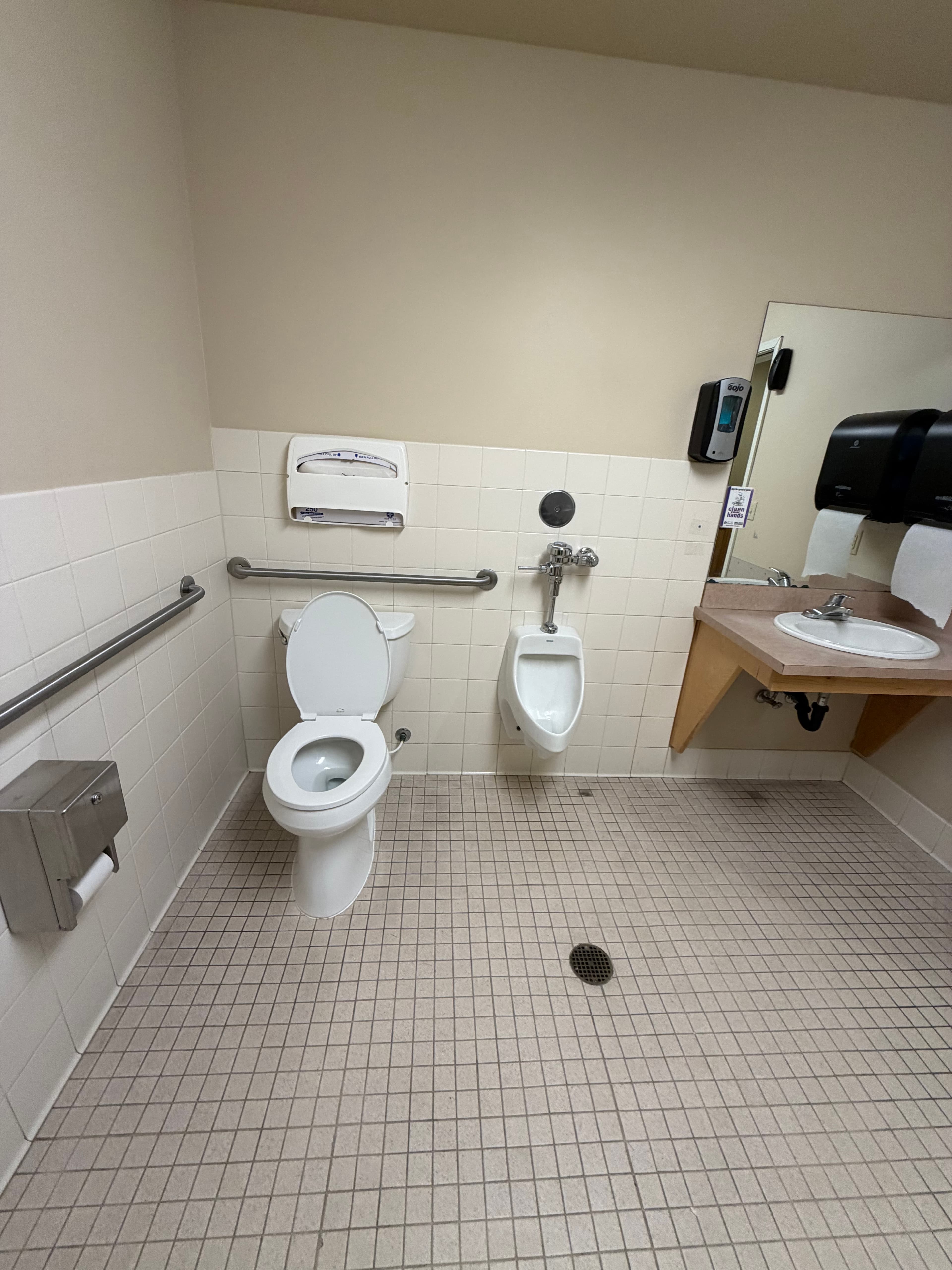 Commercial toilet installation